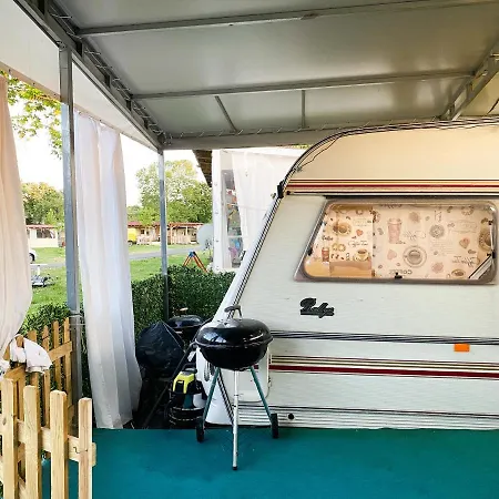 Camping Sunny House Caravans *